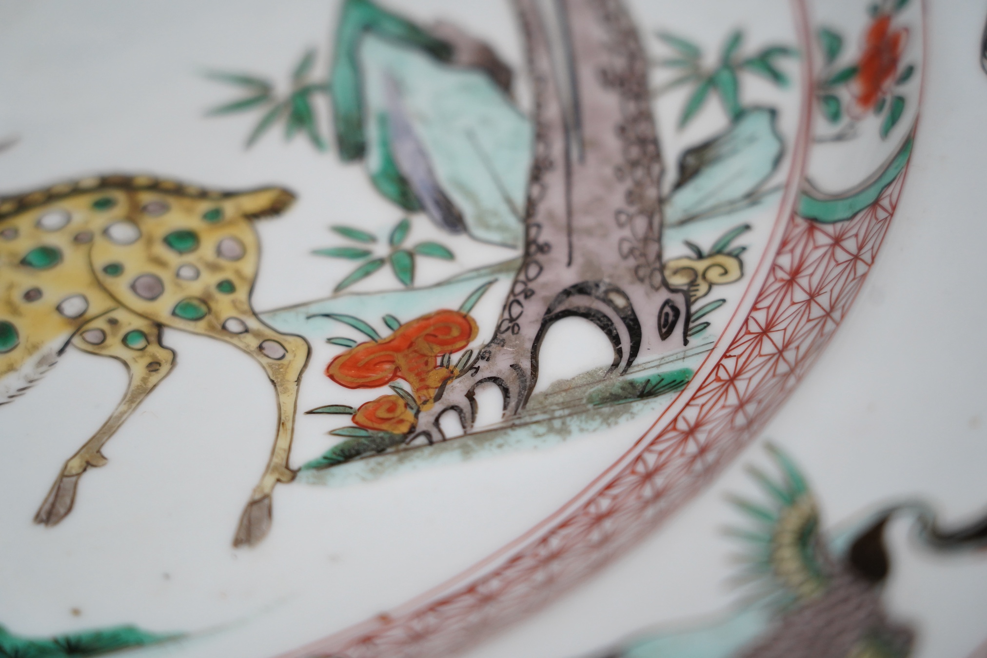 A Chinese famille verte ‘deer and crane’ dish, Kangxi period